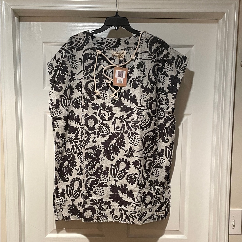 Floral Black and White Swim Coverup